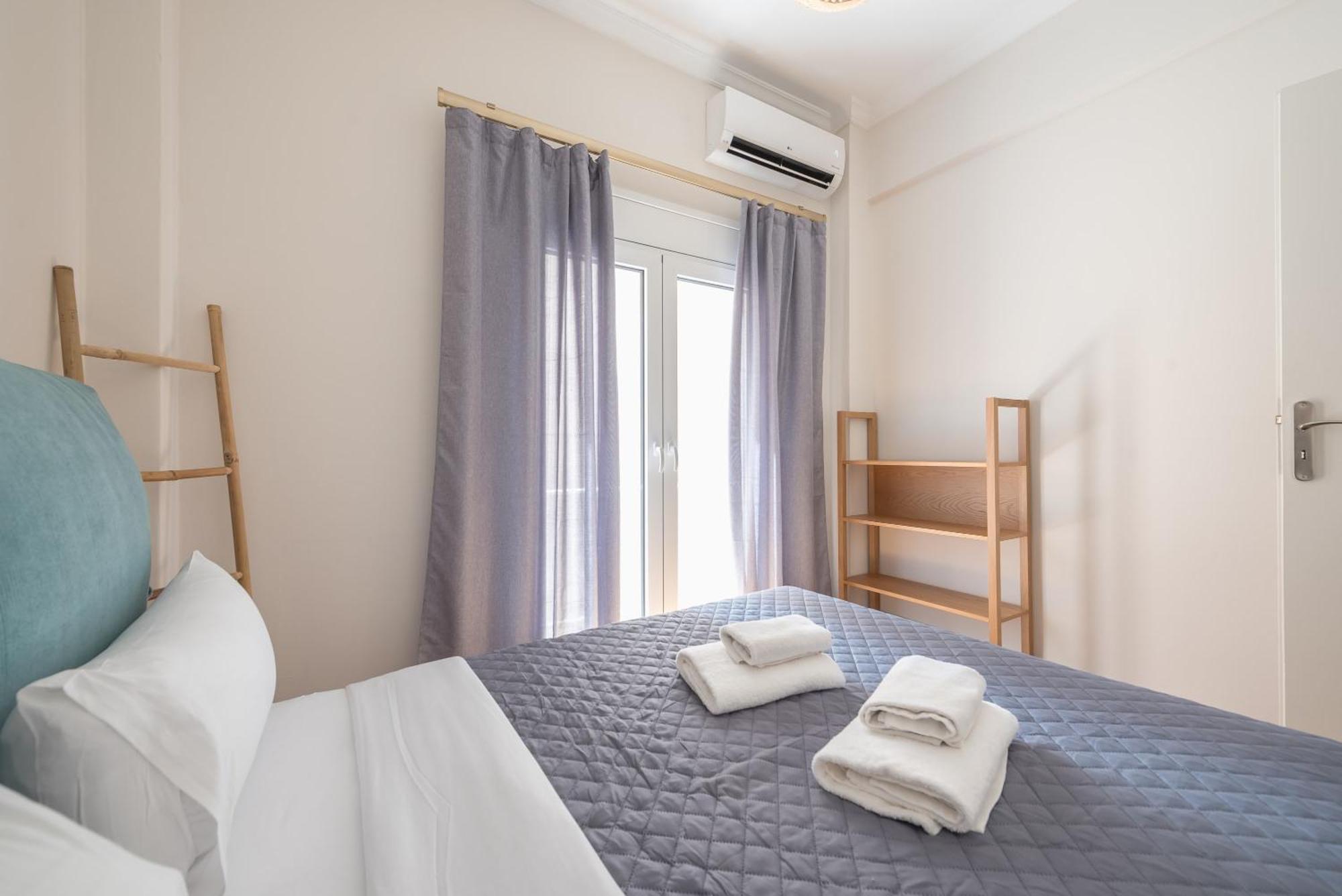 Stylish 2 Bd Urban Retreat Near Panormou Metro Apartment Athens Exterior photo